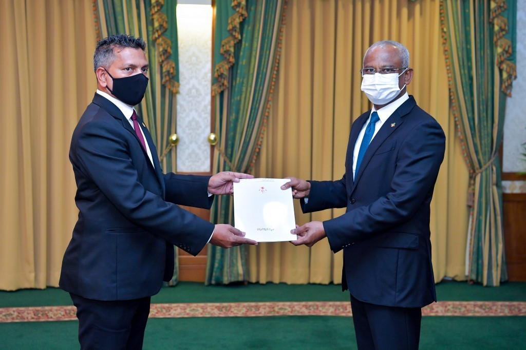 Former Mayor of Addu City, Sobe appointed as State Minister at Housing Ministry