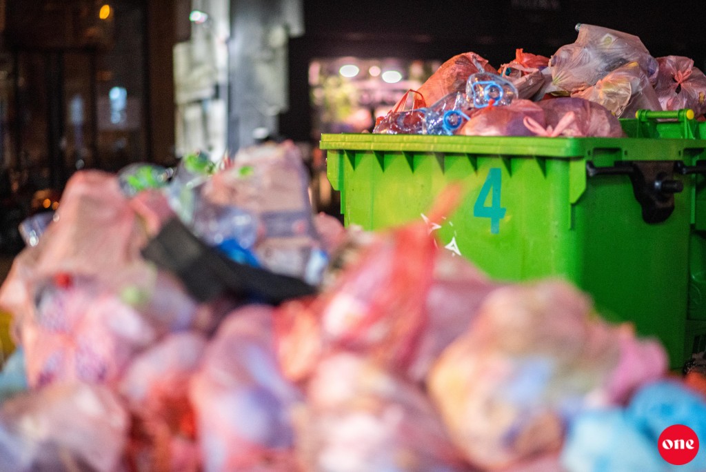 Buraasfathi dhuvahun feshigen WAMCO in dustbin kothalhu vikkan fashaanee
