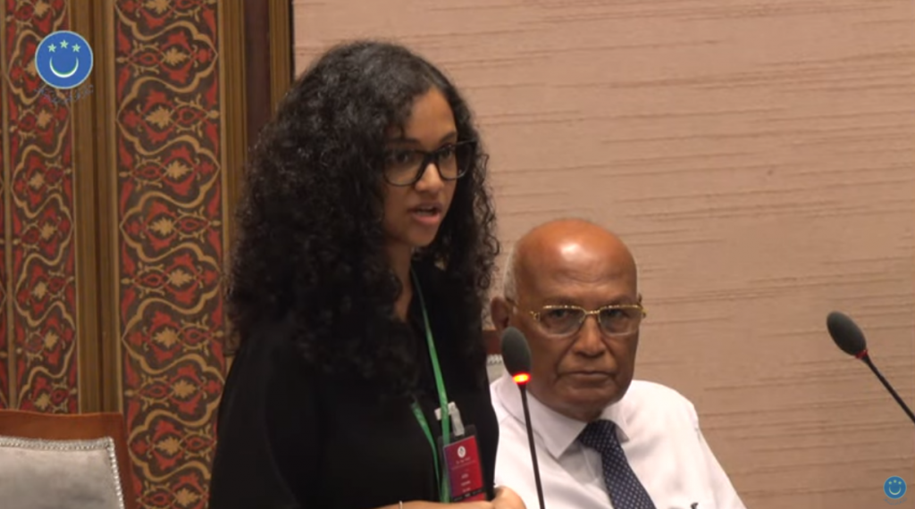 Biruveri message eh: Enme 8 aharuge kudhinves masthuvaa thakethi beynun kuranee, hurihaa atholhakah fethurihjje