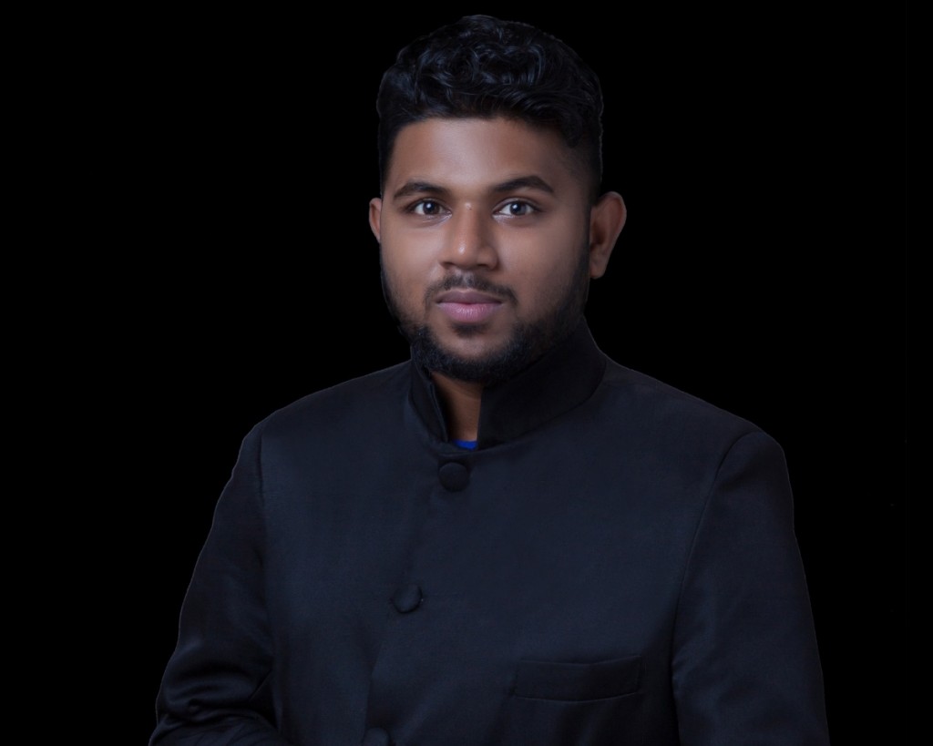 Mathivereege zuvaan viyafaariveriyaa: 