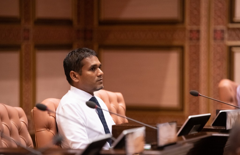 Mi'ee nizaamee vote ah ahanvee vaguthu: Iliyas