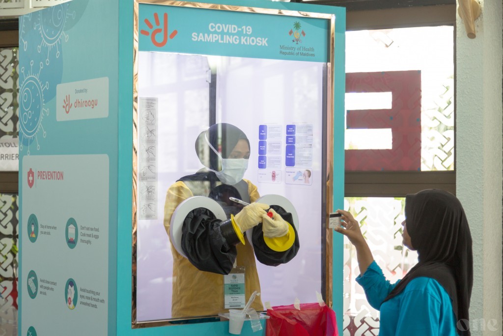 Dhiraagu donates special Sampling Kiosks for COVID sample collection