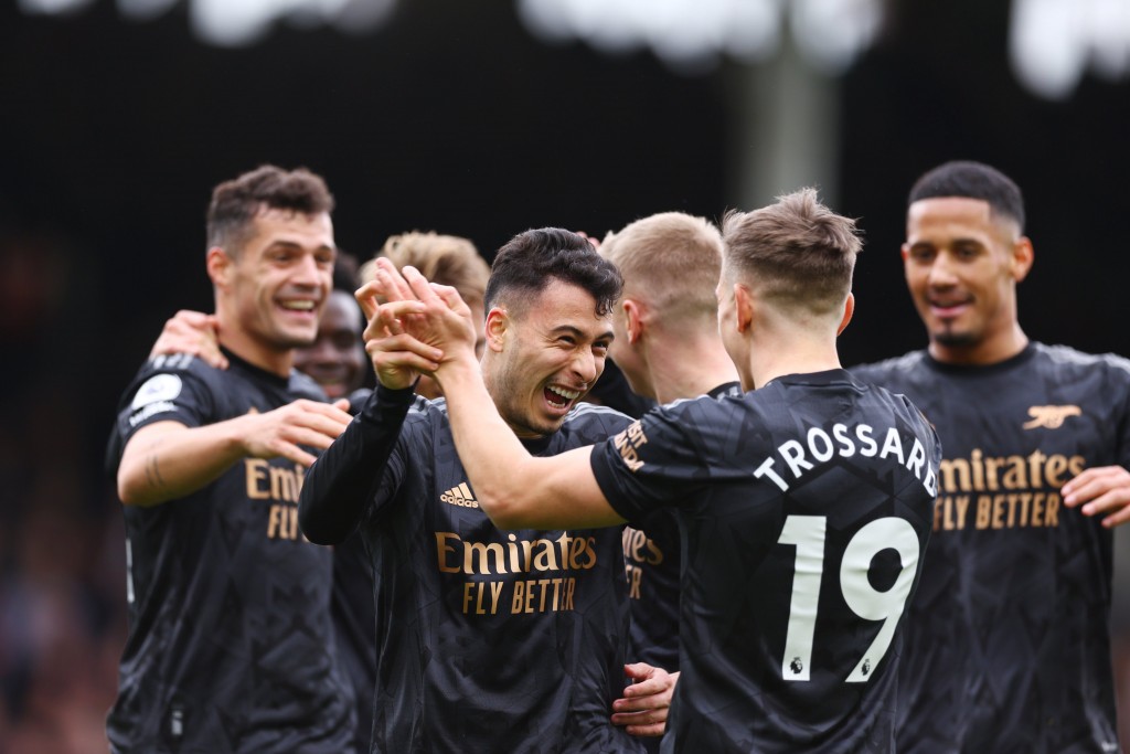Fulugai oiyy Southampton aai United vee evvaru, Molhakaa eku Arsenal lead dhamahattaifi