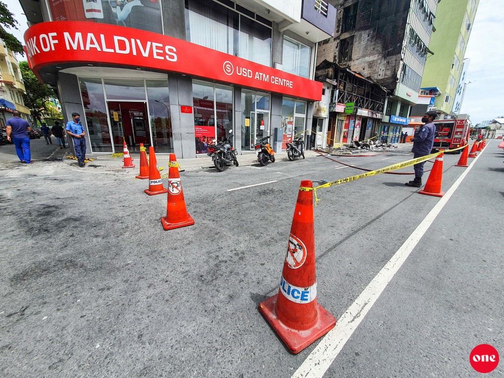 H. Marine Dream building gai hunna BML ge dollar ATM center vaguthee gothun bandhu kohffi