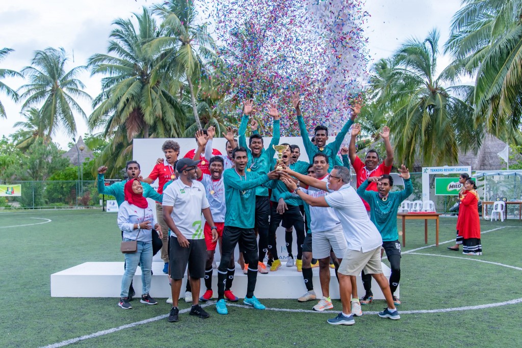 Tekkers resort cup: Penalty gai Kuramathi balikoh, AA atoll ge champion kan Veligandu Maldives ah