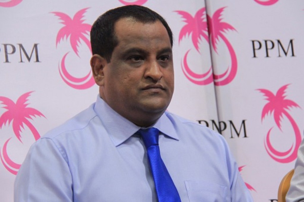 ACC ah haazirukuree Raees Yameen minivankurumug massakaiy kuraathee birudhakan: Nimaal