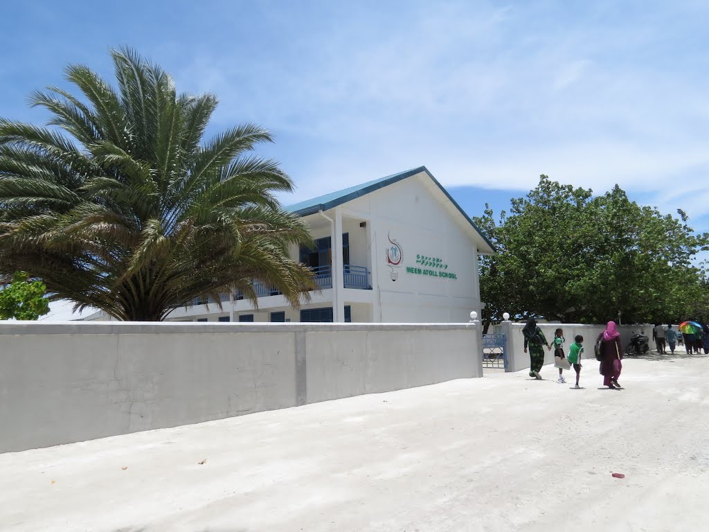 Kolhufushin ithuru 9 meehaku Covid ah positive vejje