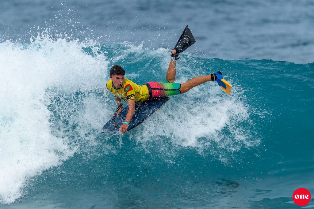 ''Hudhu Fonu'' bodyboarding clinic ah anekkaaves furusathu hulhuvaalaifi