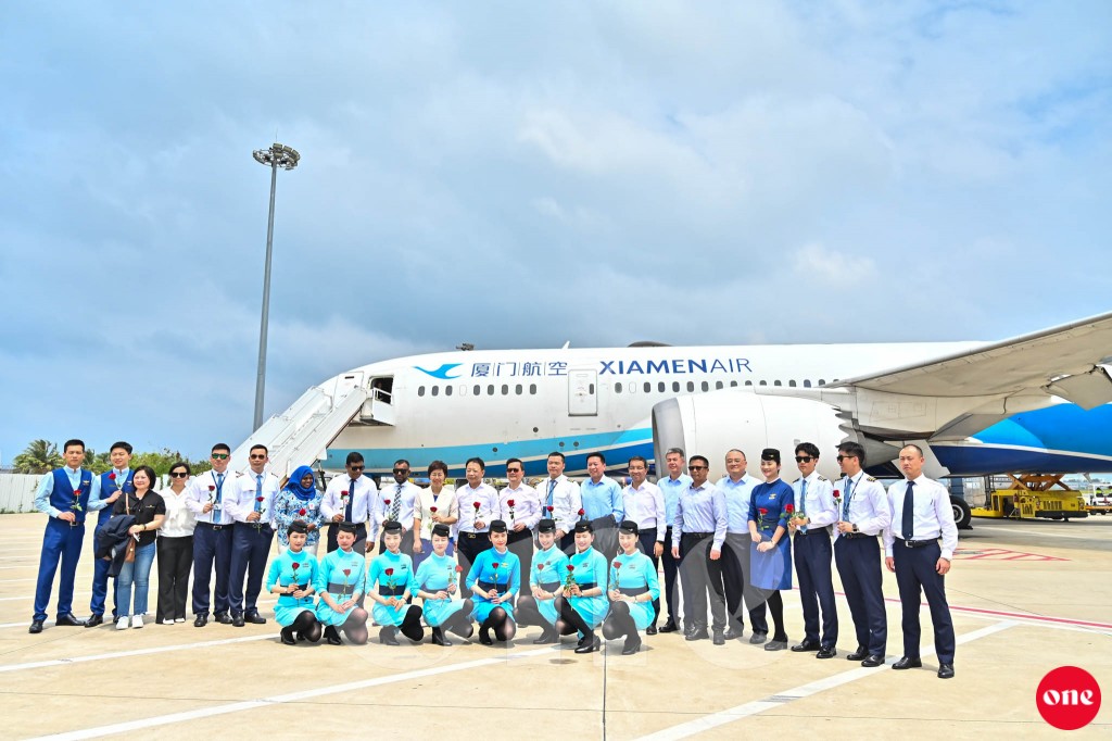 One Photo: Xiamen Air inn China inn Raajje ah dhathuruthah feshun