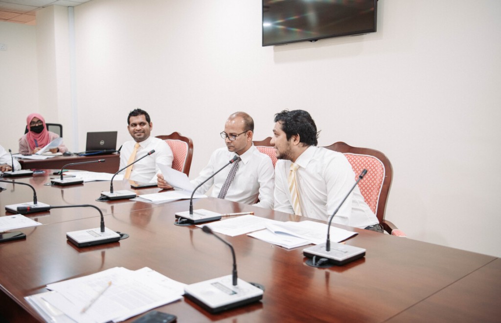 Majlis budget ah 7 Million ithurukoddheyn hushahalhan Committee inn faaskoffi