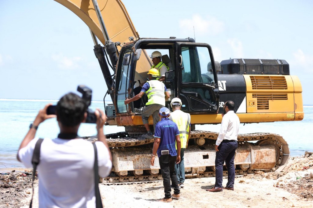 MTCC begins field work of Hirilandhoo Land Reclamation and Shore Protection Project