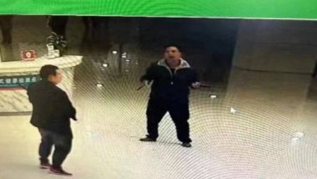 China ge hospital eh gai valhin hamalaa dhee 2 meehaku maraalaifi