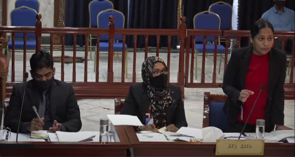 Dr. Jameel Naibu Raeeskamun vakikuri massala, E ee dhusthooree massalaeh kamakah gabooleh nukuran: Dhaulath