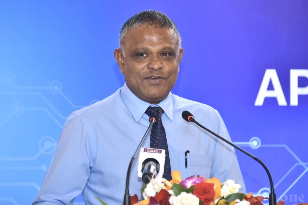 Flying school ge dharivarunge loan thah faskohdhee, course ninmumah education plan eh hadhan angaifi