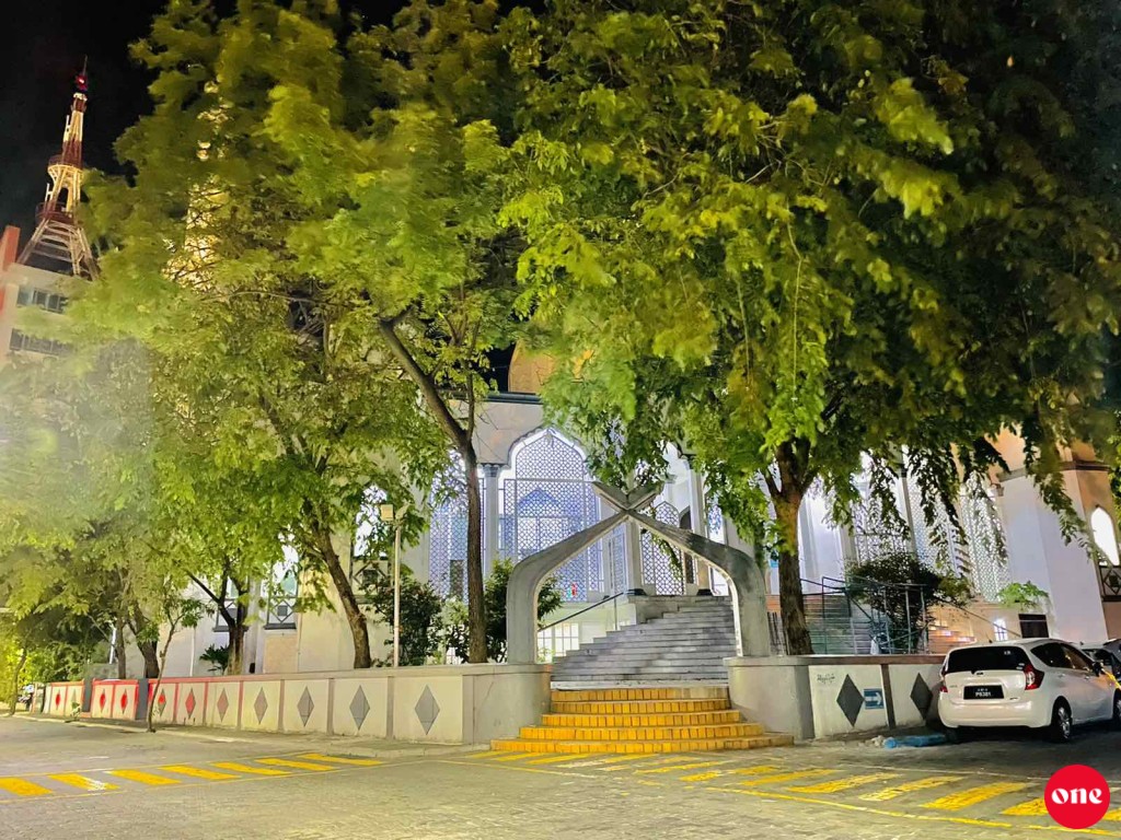 Miskithehge faahaana thereygai masthuvaan ulhunu meehaku fuluhunaa havaalukohffi