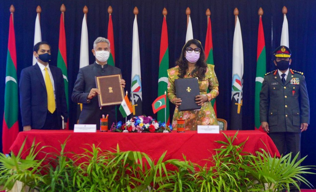 Uthuru Thilafalhu tharahgee kuran India sarukaaruge kunfunyakah dhenee