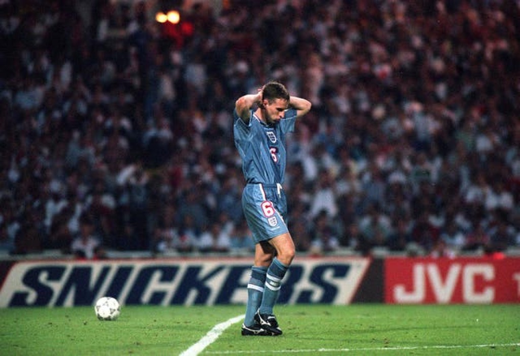 1996 vana aharu EURO gai German athun ketun: Southgate ge ''hiyydhathi penalty''