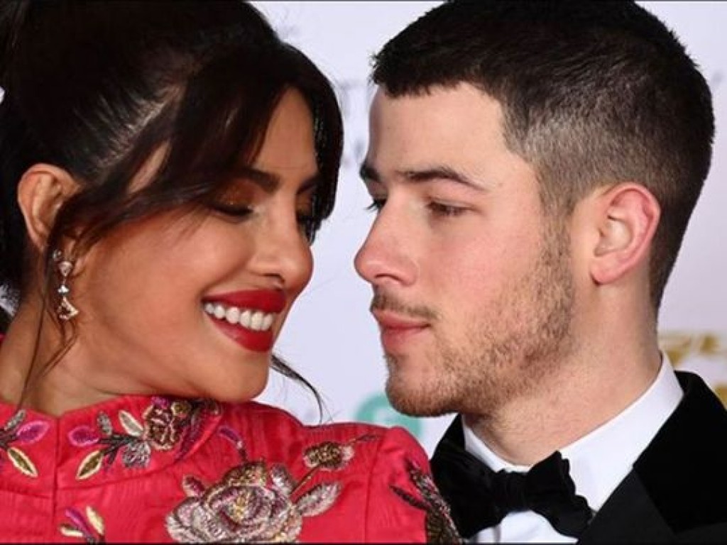 Priyanka mifaharu kiyaidhenee Kaamiyaabu kaivenyyehge Sirru