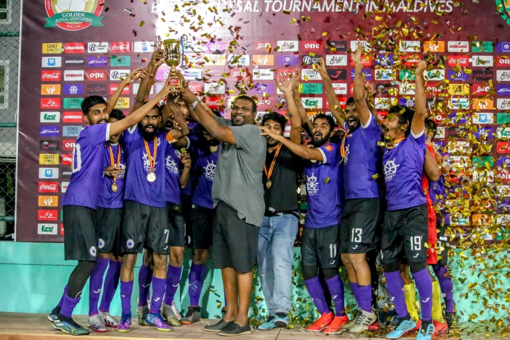 F. atoll ge champion kan Bilehdhoo ah