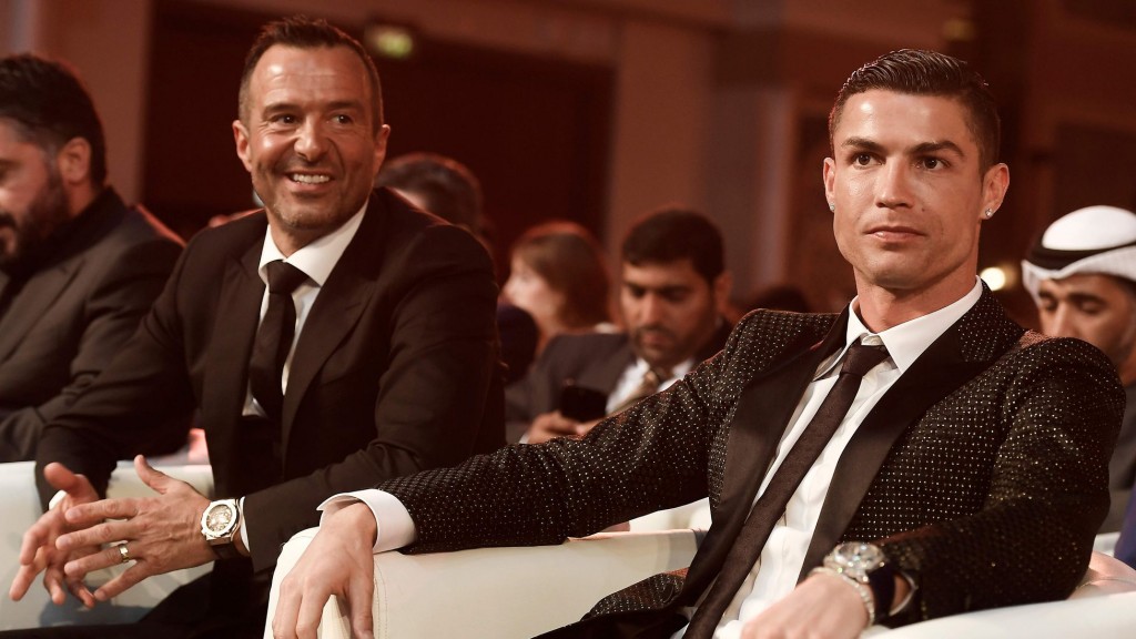 Ronaldo beynunvee Chelsea noonee Bayern: Agent aa massala goasvee e furusathu nilubumun!