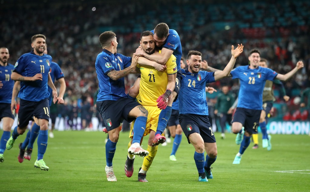 EURO ge enme molhu kulhuntheriyakah Italy ge goalkeeper Donnarumma