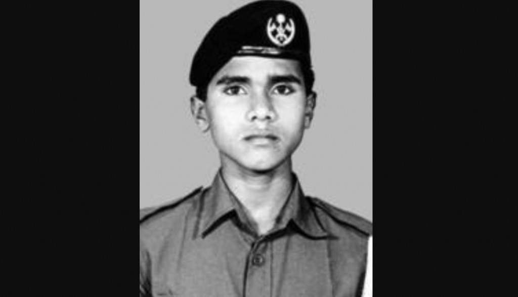 Shaheed Hussain Adam ge jihaadhakee dhuvahakuves fanduvegendhaane jihaadheh noon: Raees
