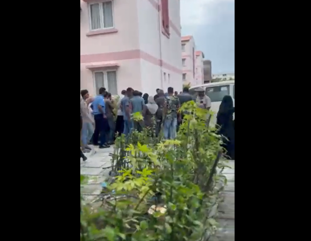 Hulhumale' hospital ge van akun jehi bayakah aniyaa vejje