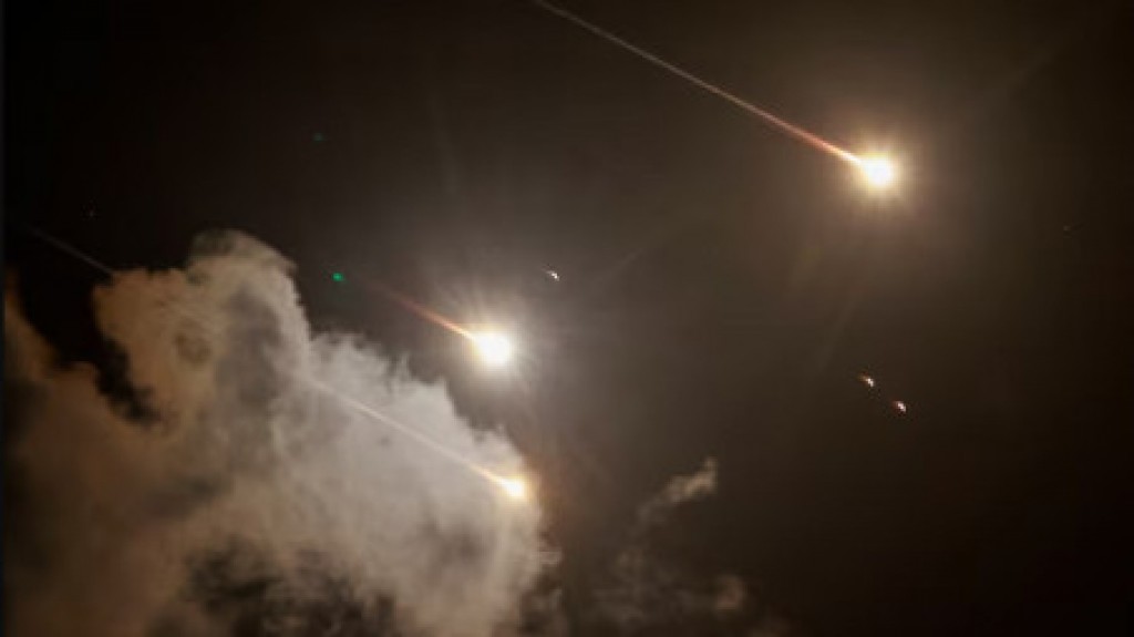 Israail in hamalaa dheefinama badhalu hifumah Iran in thayyaaru!