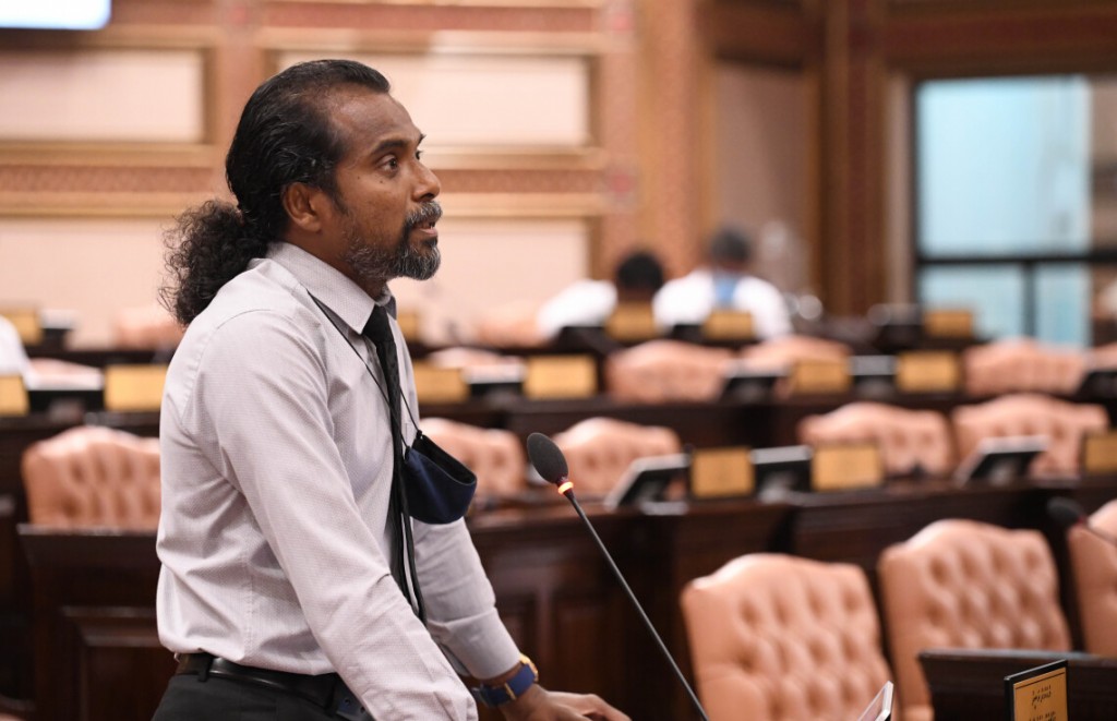 Kulli nurahkaluge haalathu vaguthun uvaalumah Member Mohamed Rasheed govaalavaifi