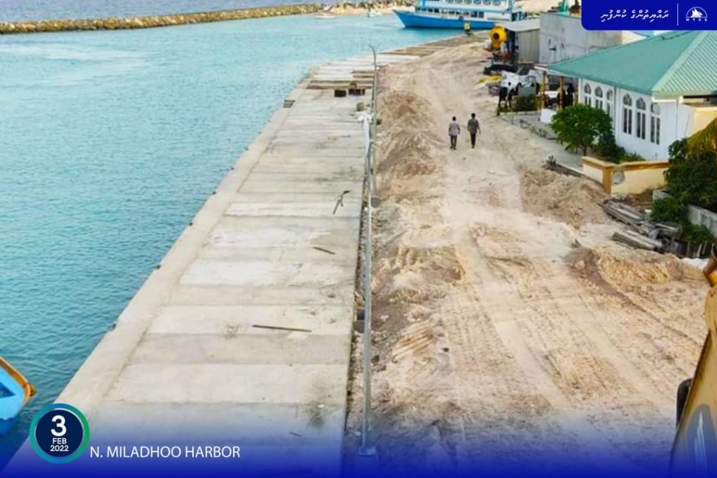 Miladhoo Harbor close to completion