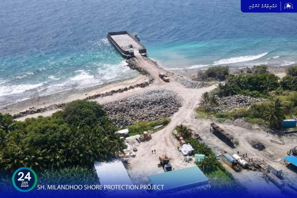 Milandhoo gondudhoh himaayai kurumuge masakkai baarah kuriyah
