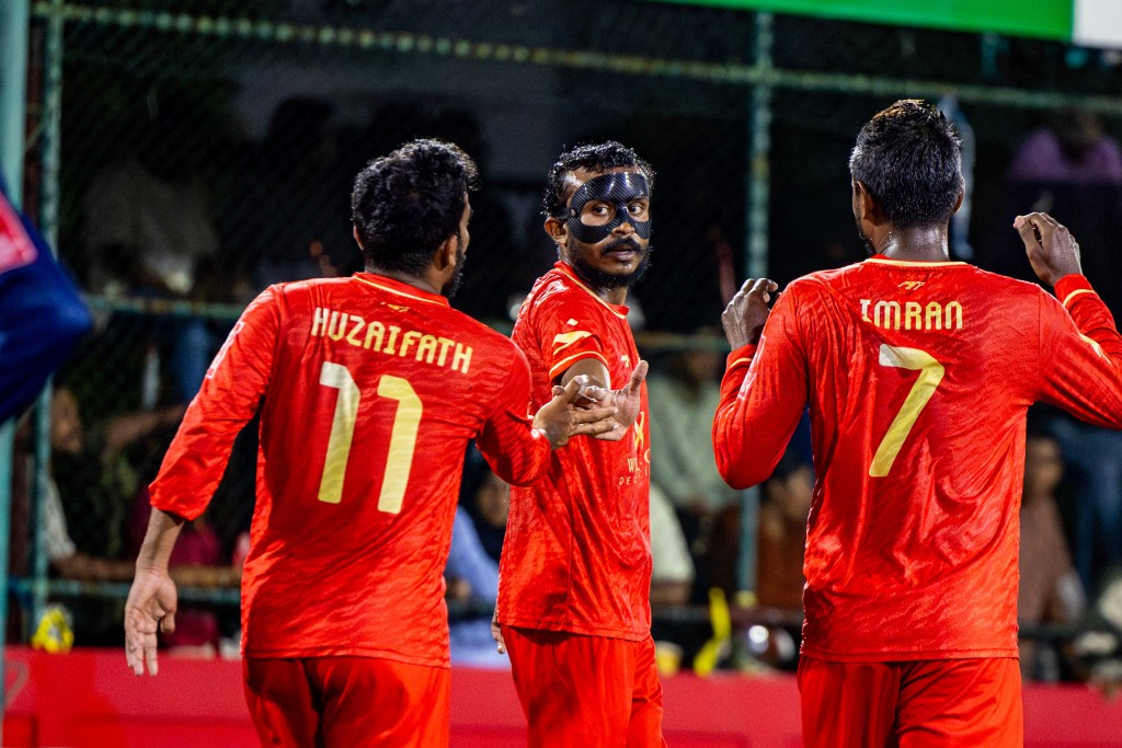 Dhevvadhoo aai Feydhoo in zone feshee varugadhakoh, Vaadhoo aai Dhadimaguge foarigadha kurimathilune evvaru