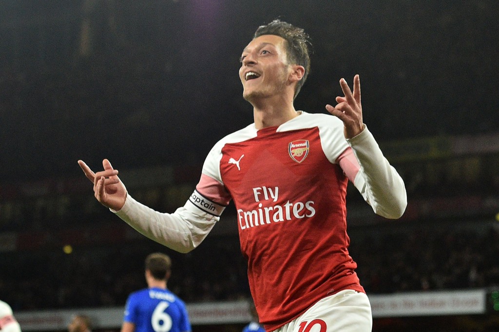 Bodu musaaraigai huri Ozil fonuvailumah Arsenal in masahkaiy kuranee