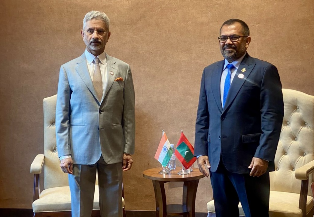 Zameer aai Jaishankar bahdhalukuravvaifi, Raajjeygai thibi India sifain fonuvaalumaa gulhey mashvaraa kurevvi