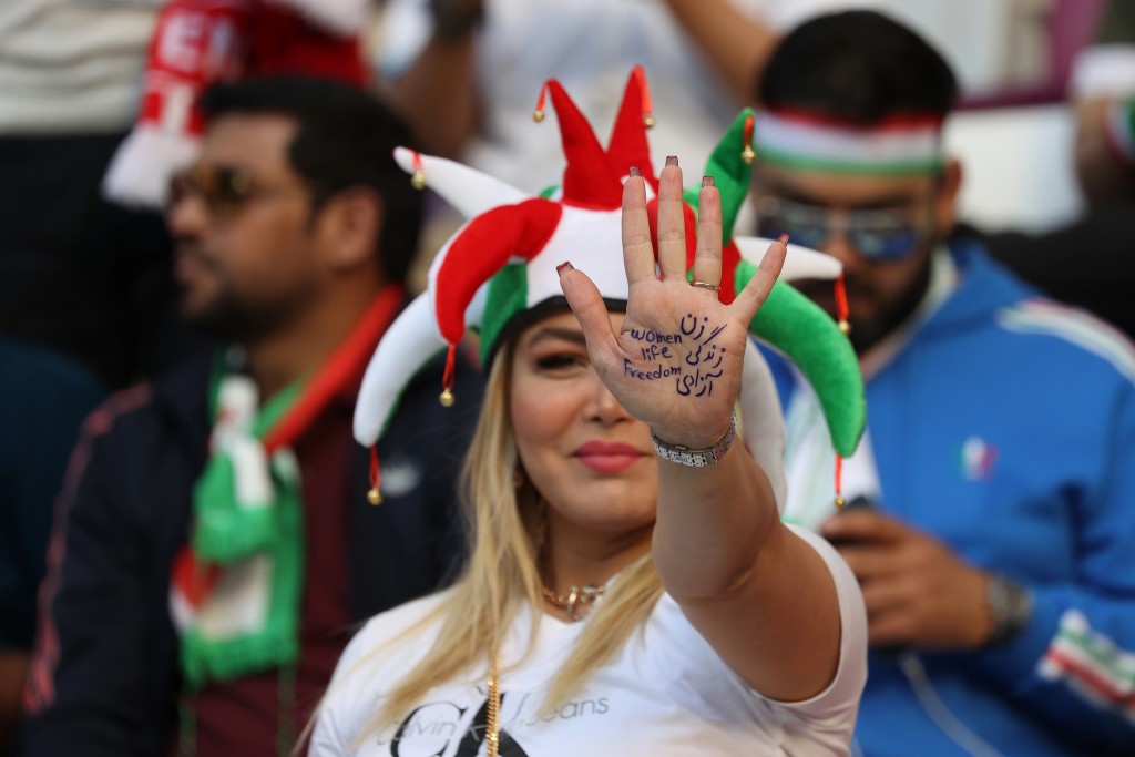 Photo: Qatar Word Cup gai Iran kairin England ah faseyha molheh