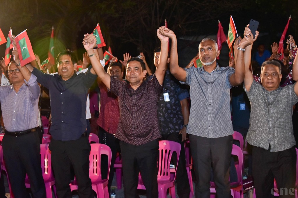 Yameen ge nazarugai molhee dhigu, avas, shareeaiy, idhikolhun bunanee egoiy insaanee haggaa hilaafukamah!