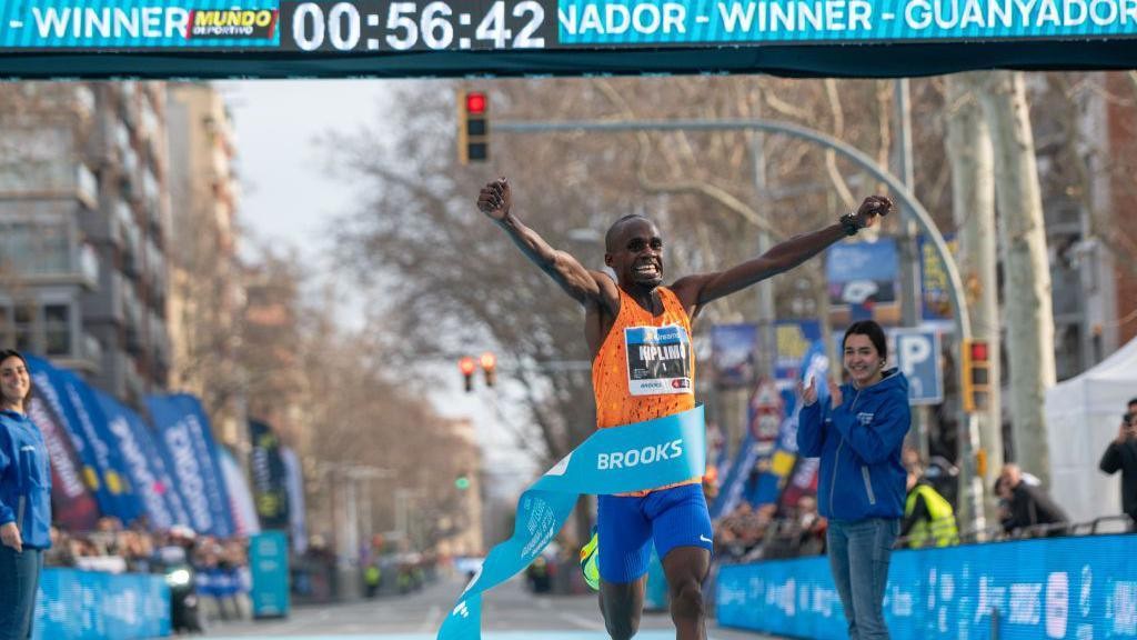 Half Marathon ge dhuniyeyge record muguraalaifi