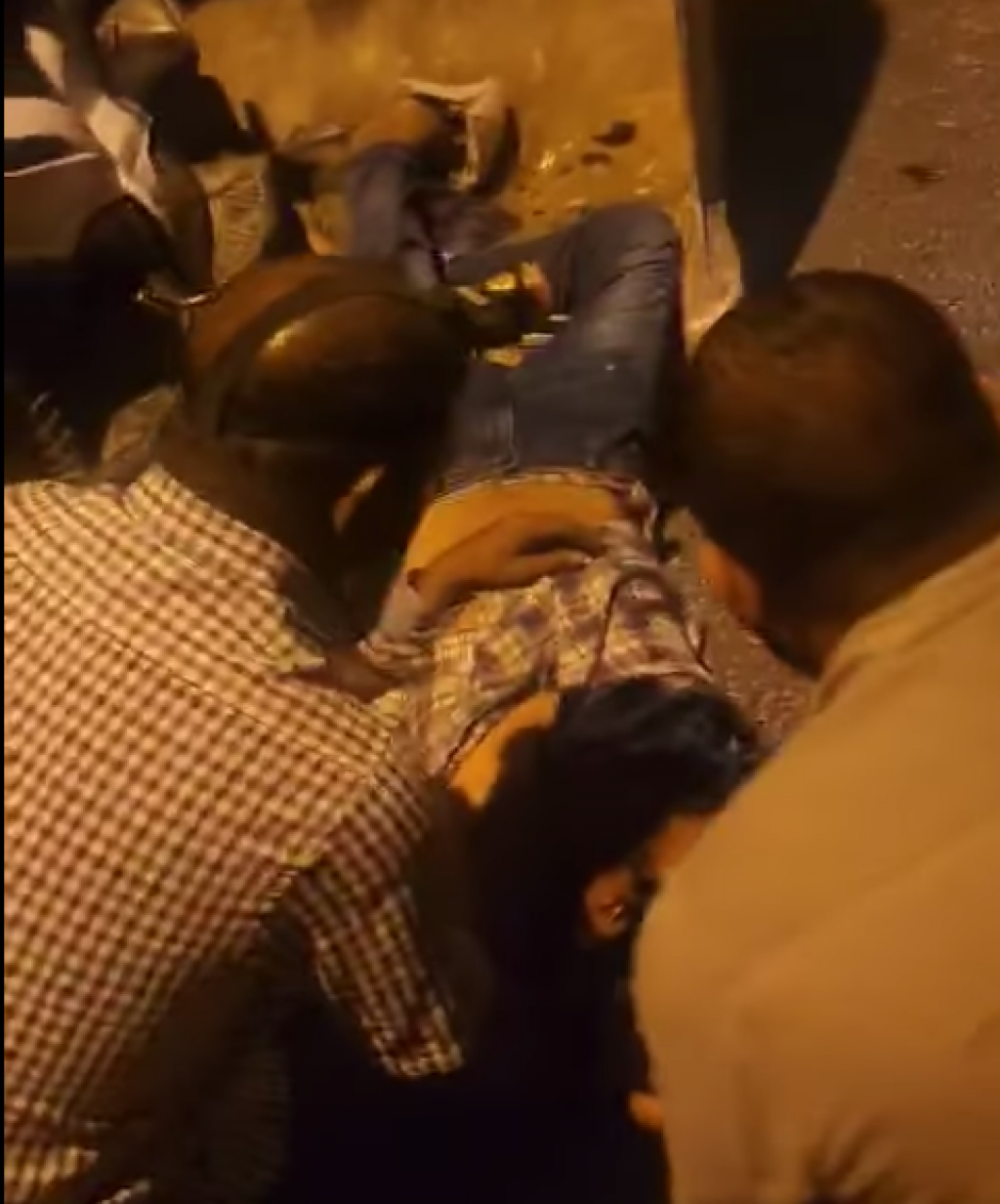 Fuvahmulakugai anekkaaves nurahkaatheri accident eh, aniyaavi meehaa ithuru faruvaa ah Male' ah