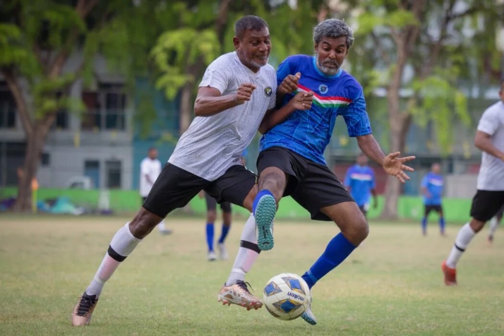 Police balikoh, Sifain Semi aa gaathah
