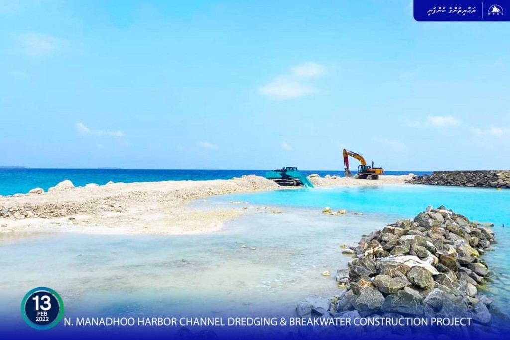 Manadhoo Harbor Project moving forward at speed