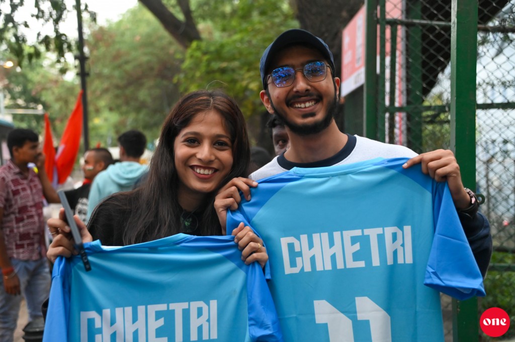 E noon jersey eh neh: Chhetri Benaglurah dhin hadhiyaa akee hattrick eh!