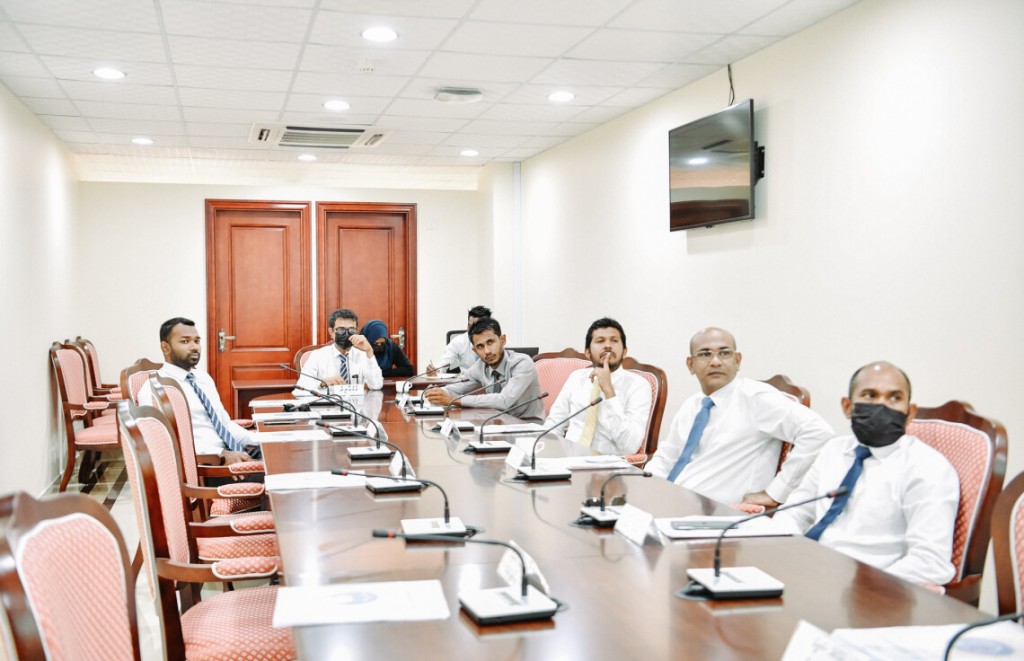 Plastic kothalhun 2 Rufiyaa nagan bill gai oth mudhdhathu avaskuran Finance in edhijje