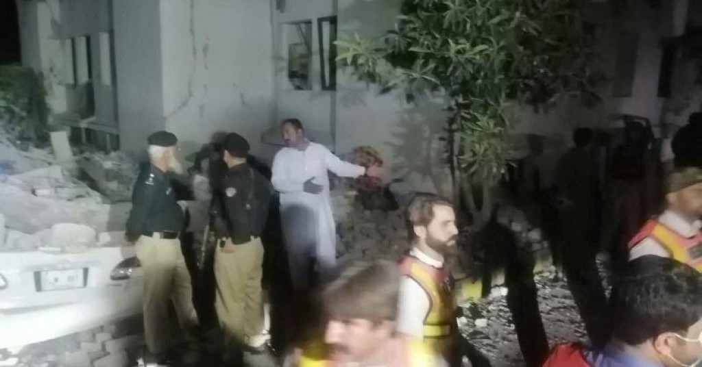 Pakistan ge riyaasee candidate akah badin hamalaadhee maraalaifi