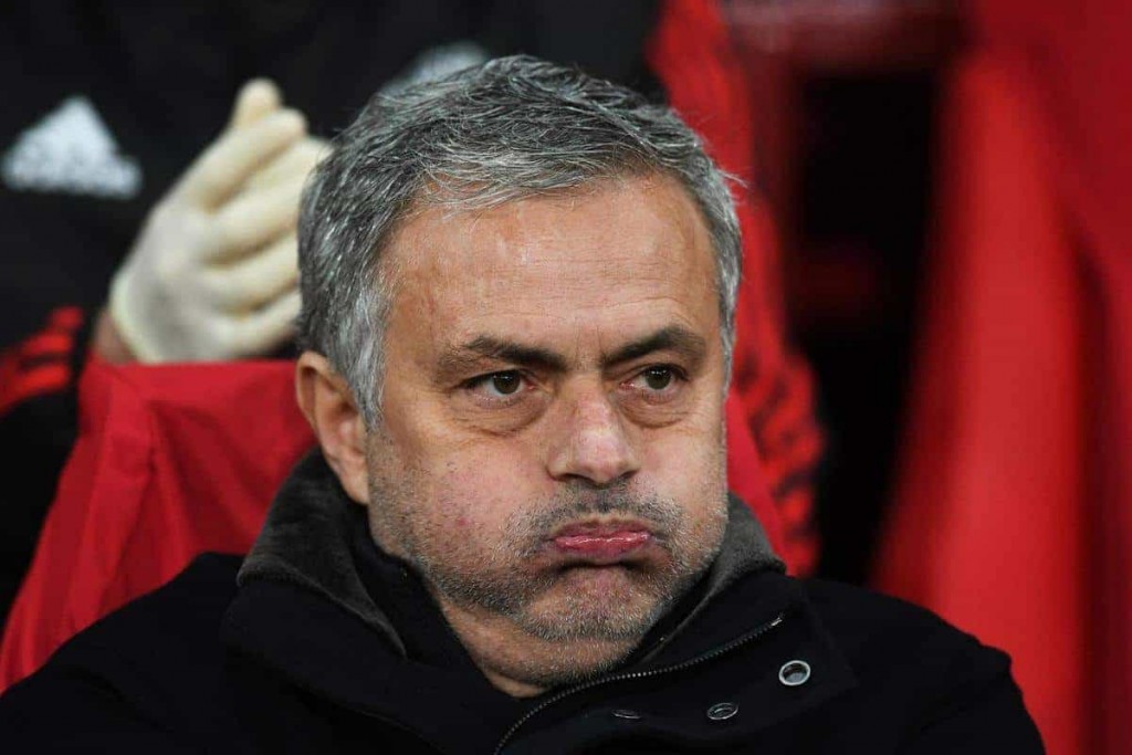 Tottenham ge coach kamun Mourinho vaki koffi