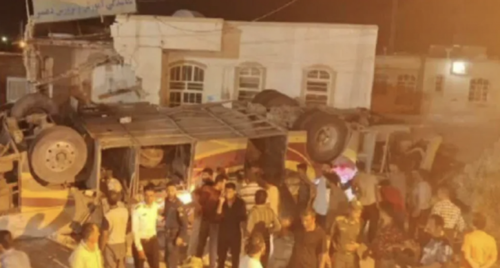 Iran gai hingi bus accident ehggai 28 meehaku maruvehjje