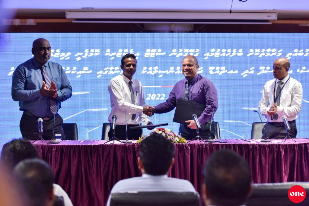 STELCO in 3 rashehge magubahthi maraamaathukoh belehehtumaa havaalu vejje