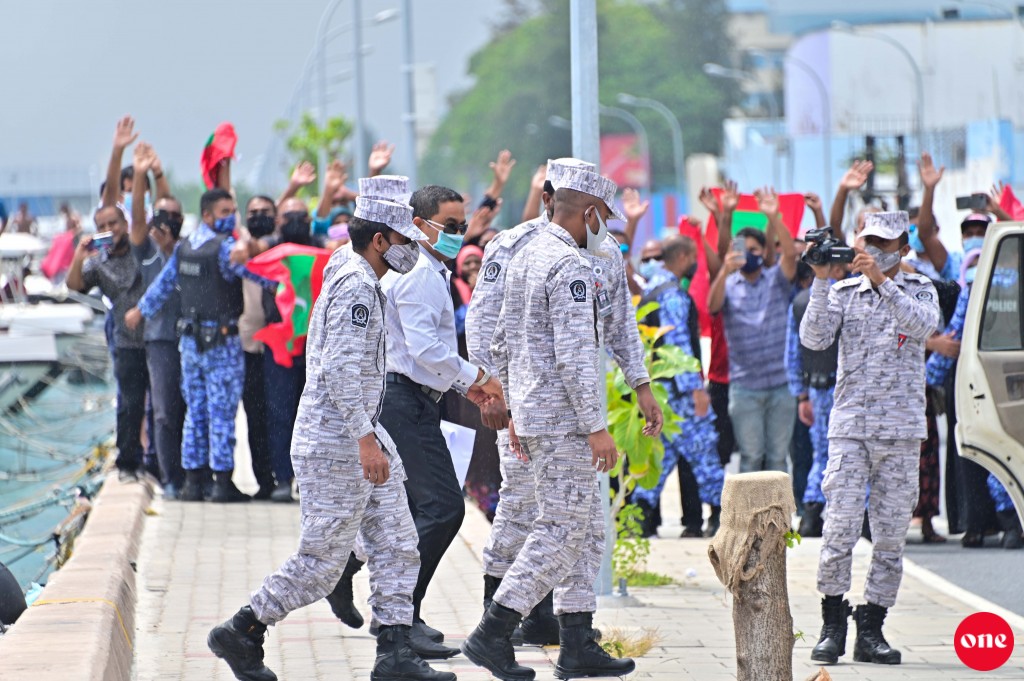 Jaluthakah manaathakethi vehddhumuge thuhumathugai correction ge 13 muvahzzafaku hayyaru kohffi