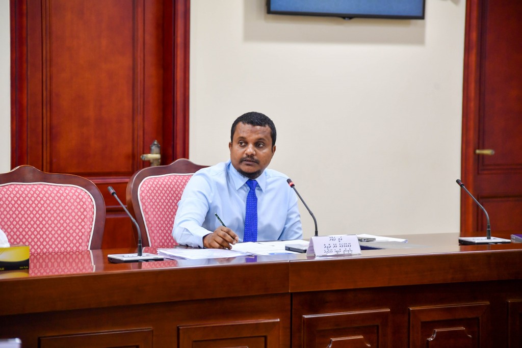 Mugarrirakah Fazaadhu inthihaabukoh, suplimentry budget miadhu committee in nimman faaskoffi