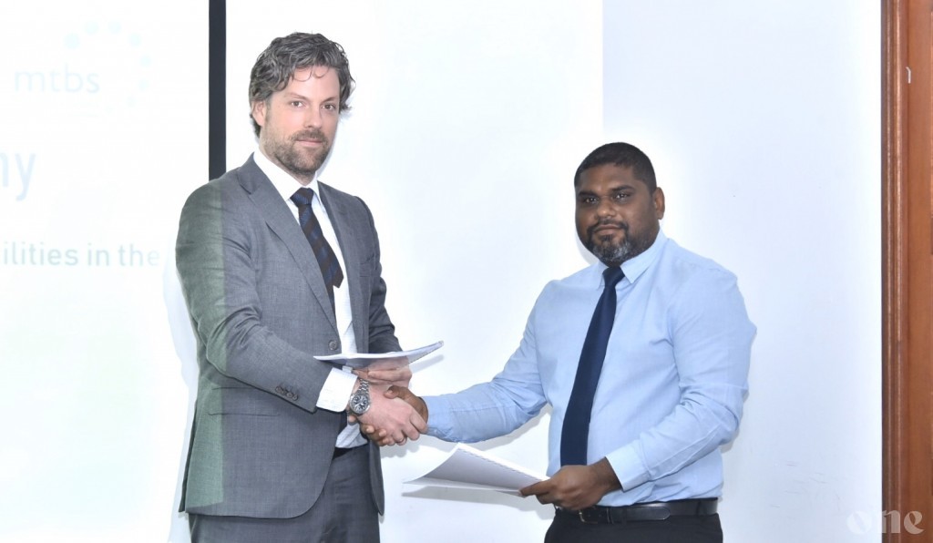 Consultancy agreement signed to develop transshipment harbors in north and south of the country
