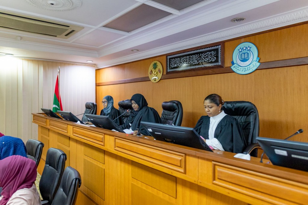 Dhashu court thakuge fandiyaarunves shareeathugai gown laan jehey gothah hamajahsaifi